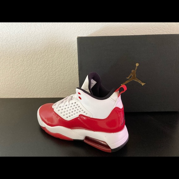 NEW NIKE AIR JORDAN MAXIN 200 (GS) SZ 5Y WHITE/BLACK-GYM RED-WHITE CD6123 106 - Picture 12 of 15